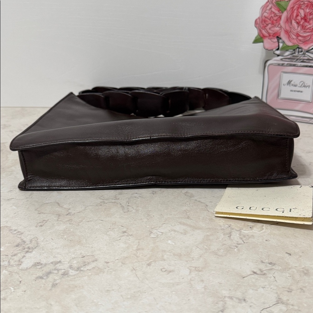 Rare GUCCI. Leather shoulder bag with card - Picture 6 of 15
